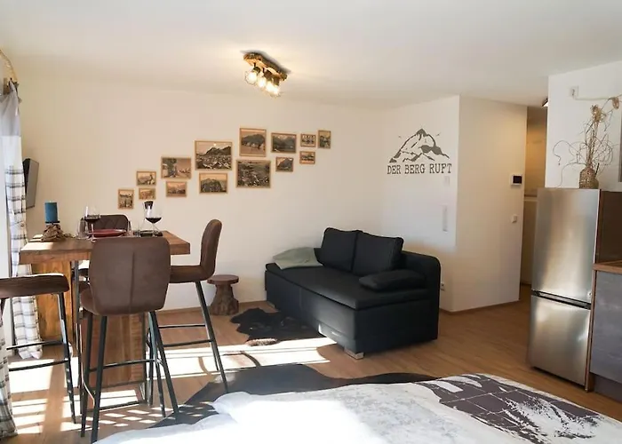 Appartement Wendelstein Mit Bergblick Im Inntal - Zentral & Ruhig *